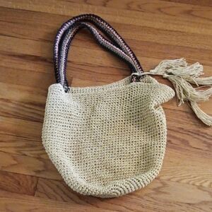 Haute Hippie Stylish Tan Woven Tote Bag With Cute Tassel NWOT 💖